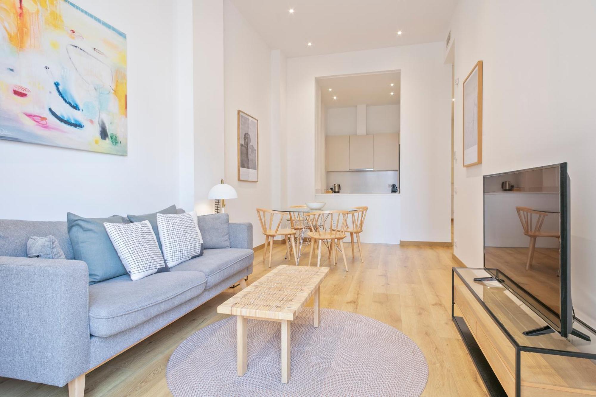 Apartamento de 1 dormitorio con balcón