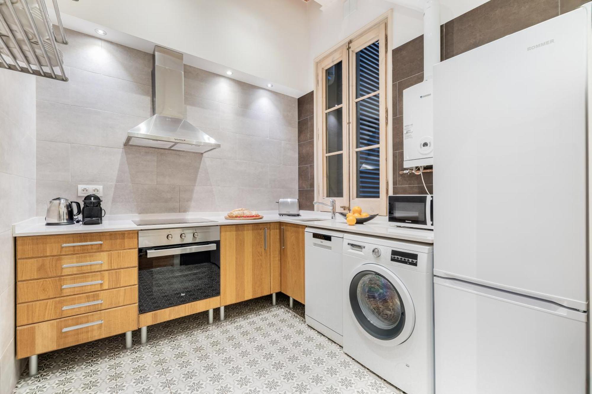 Apartamento de 2 dormitorios con balcón
