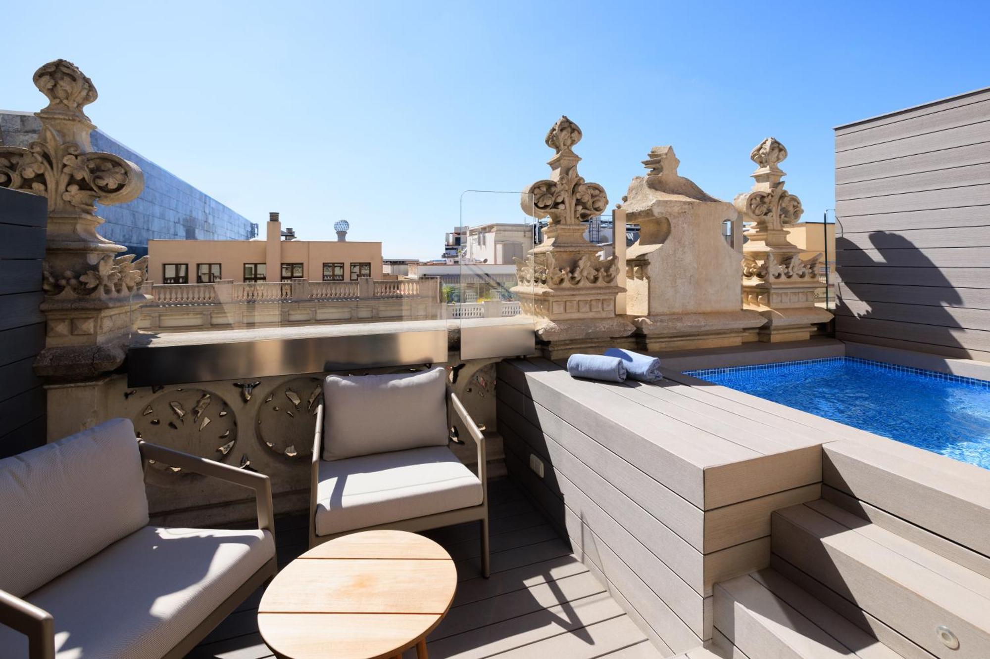 Deluxe Double Room Private Pool Spa Access