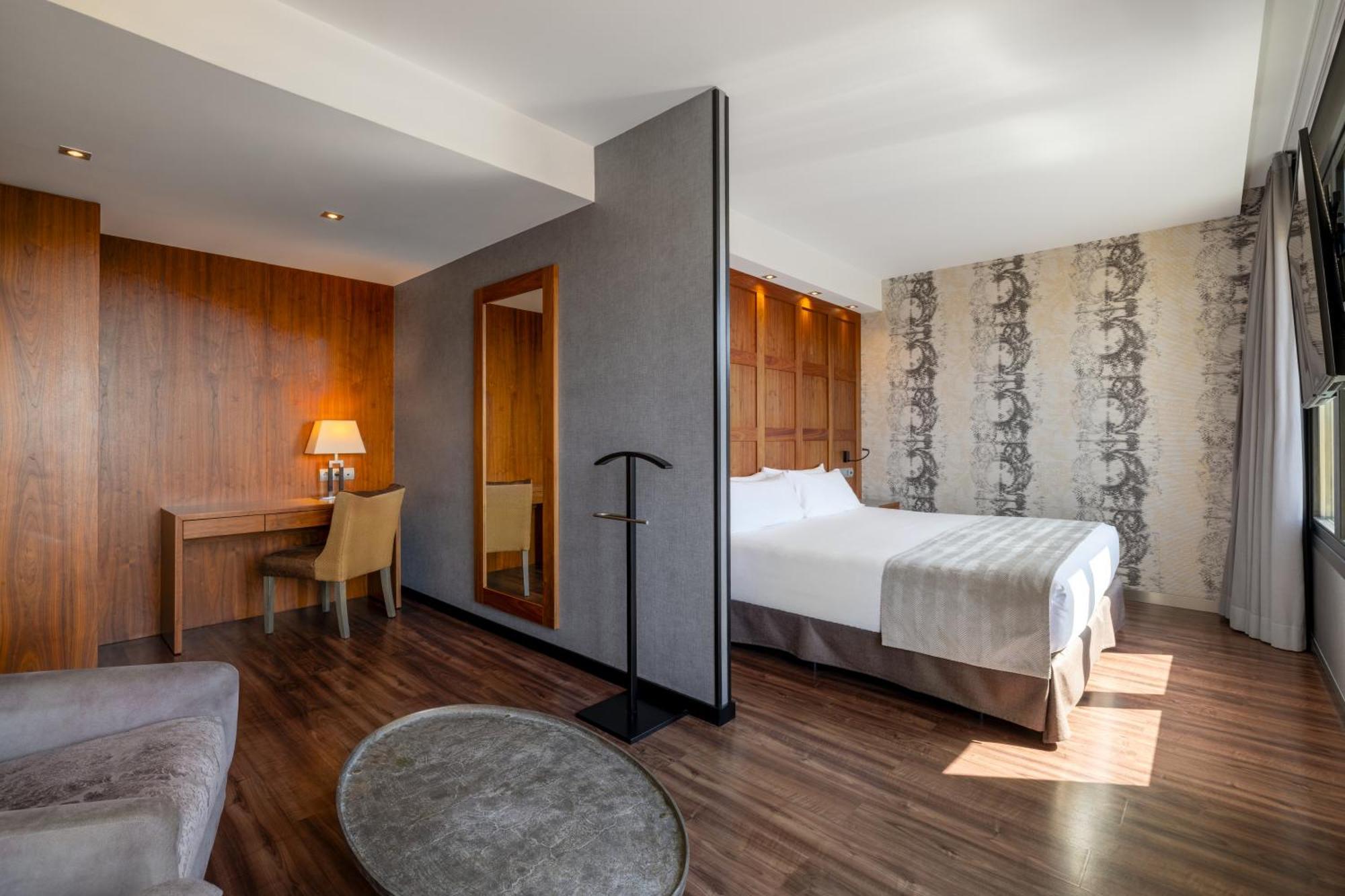 Junior Suite Private Pool & Spa Access