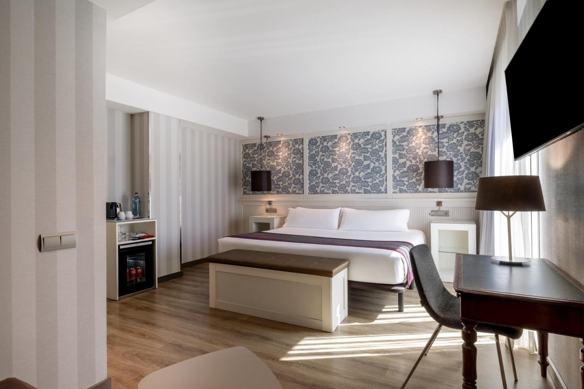 Deluxe Double Room Private Pool Spa Access