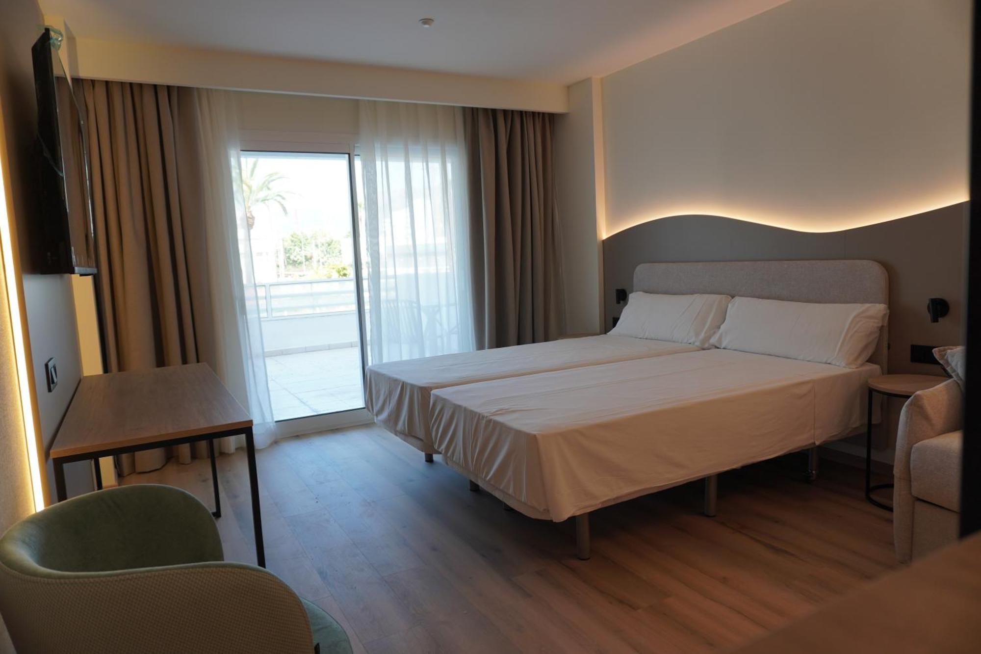 Double Room Sea View,1772886300:JPEG