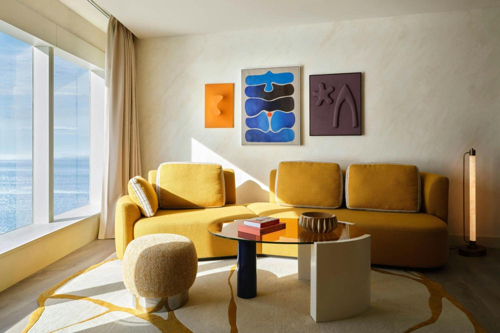 Suite W con cama extragrande, vistas al mar y terraza