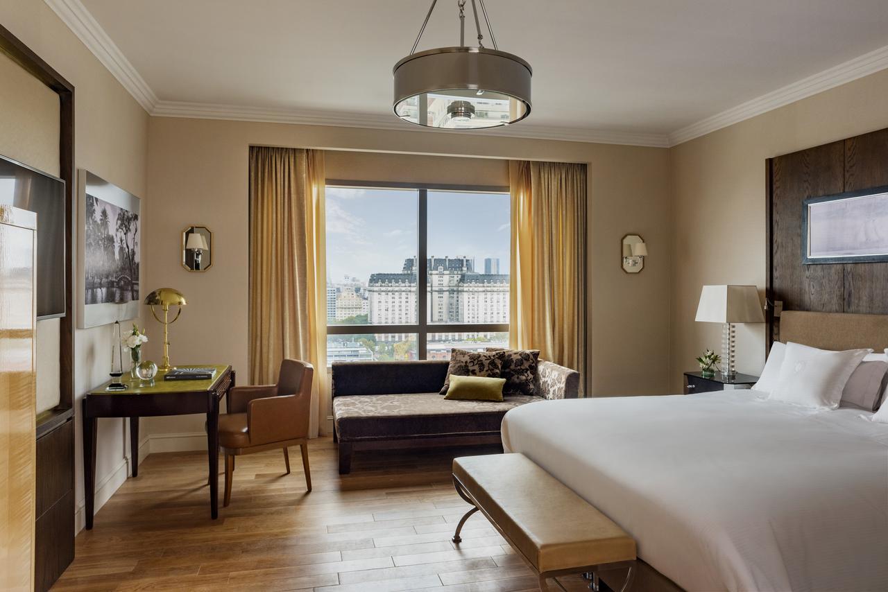 Suite Junior con vistas al canal