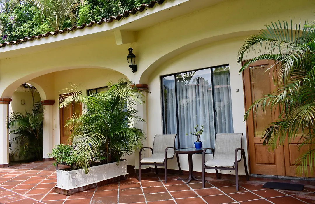Casa Bugambilia, Un Pequeño Hotel en Tepoztlán-1