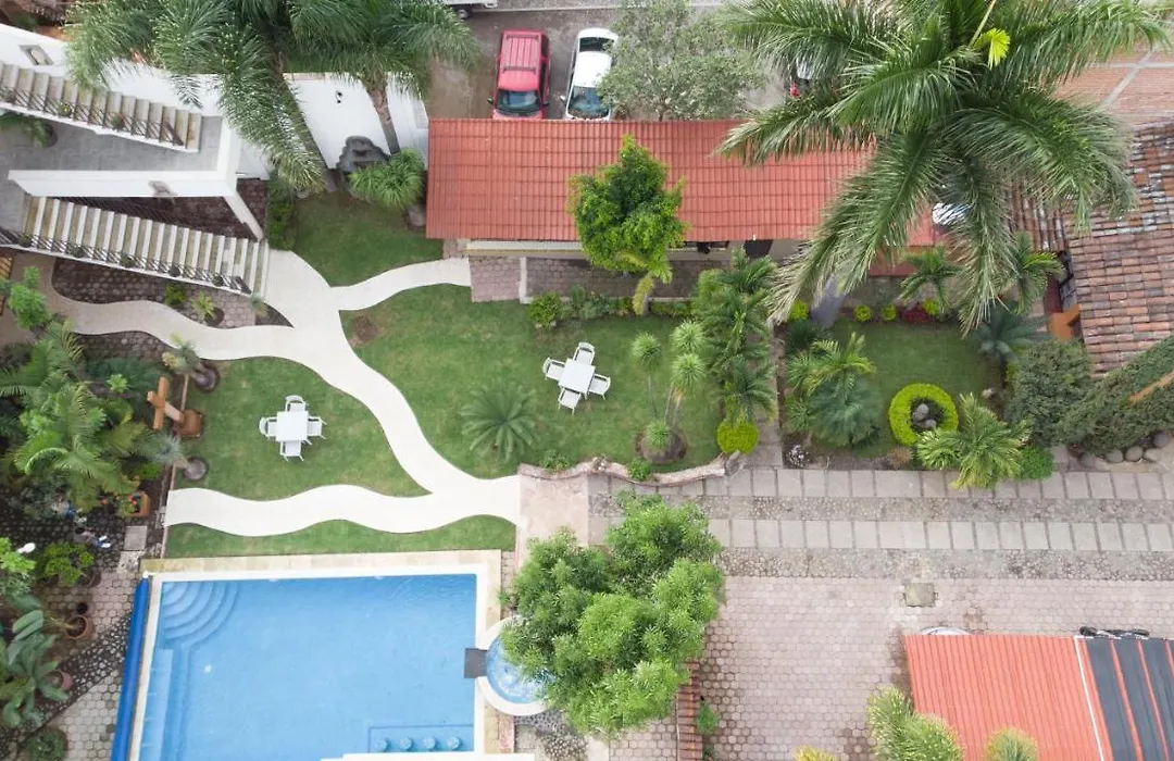 Hotel Concierge Flor y Canto-1