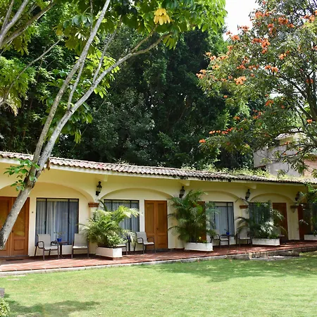 Casa Bugambilia, Un Pequeño Hotel en Tepoztlán-2