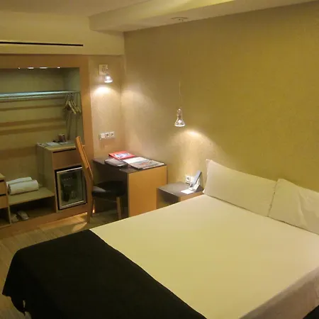 Axel Hotel Barcelona - Adults Only-3