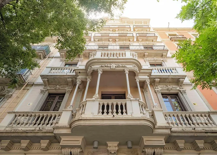 Aspasios Market Balconies Apartments Barcelona